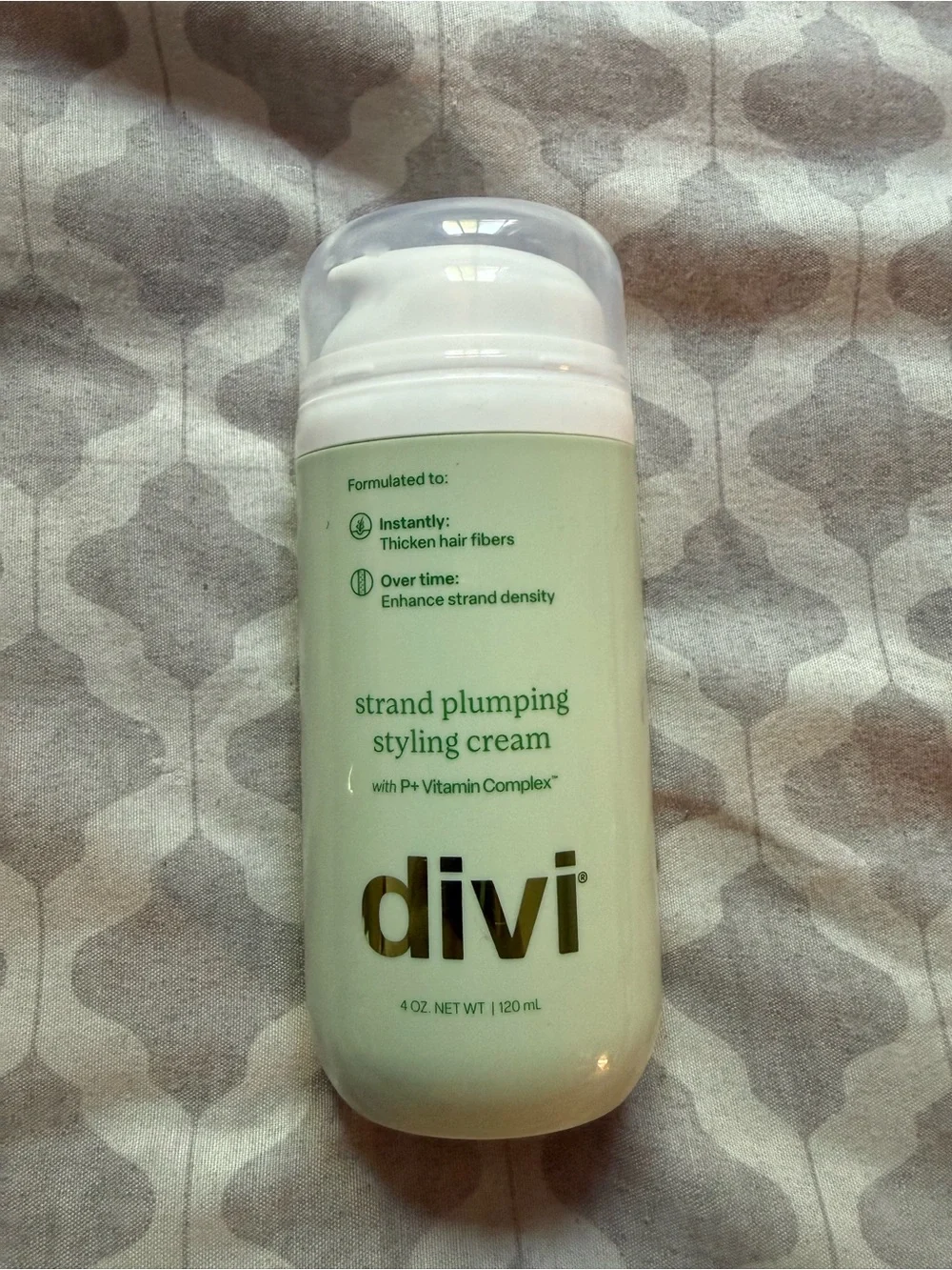 Divi Strand Plumping Styling Cream — Light Green